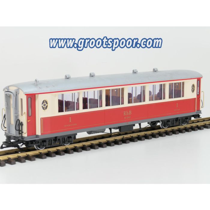 LGB 30650 RhB-Salonwagen As 1142 Met binnenverlichting, Metallrader