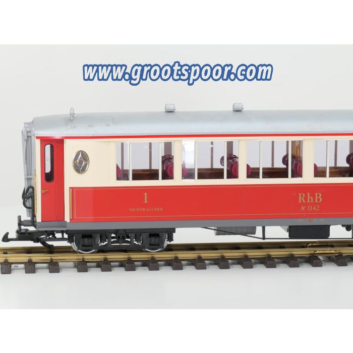 LGB 30650 RhB-Salonwagen As 1142 Met binnenverlichting, Metallrader