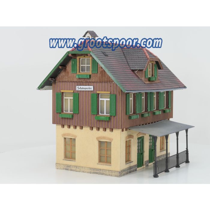 POLA 330901 Bahnhof Schönweiler gebouwd model