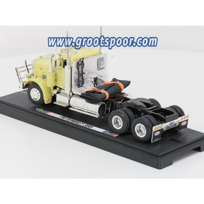 Schaal 1:24 Revell 08893  SPECIAL Peterbilt Classic Road Train - sku: 20250403042159 - Gebraucht - Guter Zustand - Bild 2