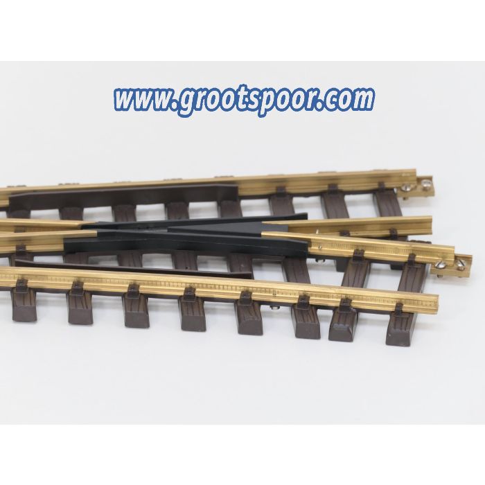 LGB 18050 Handweiche, rechts, R5, Met Schroefbare railverbinders