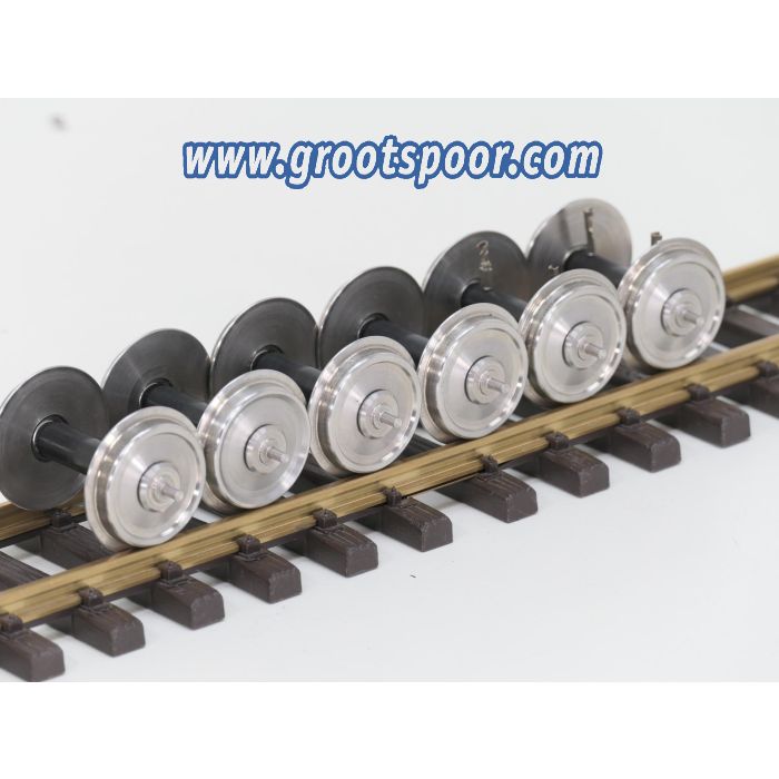 TRAINLINE45 306720 / 3067211 Set 6 Achsen, kugelgelagert, Voll-Edelstahlrad 2x Mitt und 4x Ohne Stromfuhrung, 34mm (PIKO)