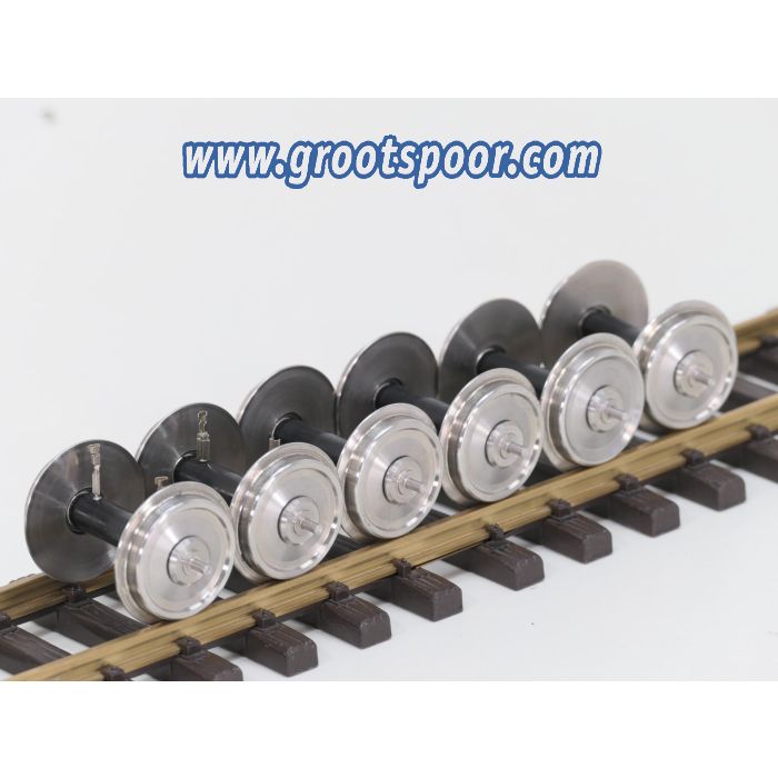 TRAINLINE45 306720 / 3067211 Set 6 Achsen, kugelgelagert, Voll-Edelstahlrad 2x Mitt und 4x Ohne Stromfuhrung, 34mm (PIKO)