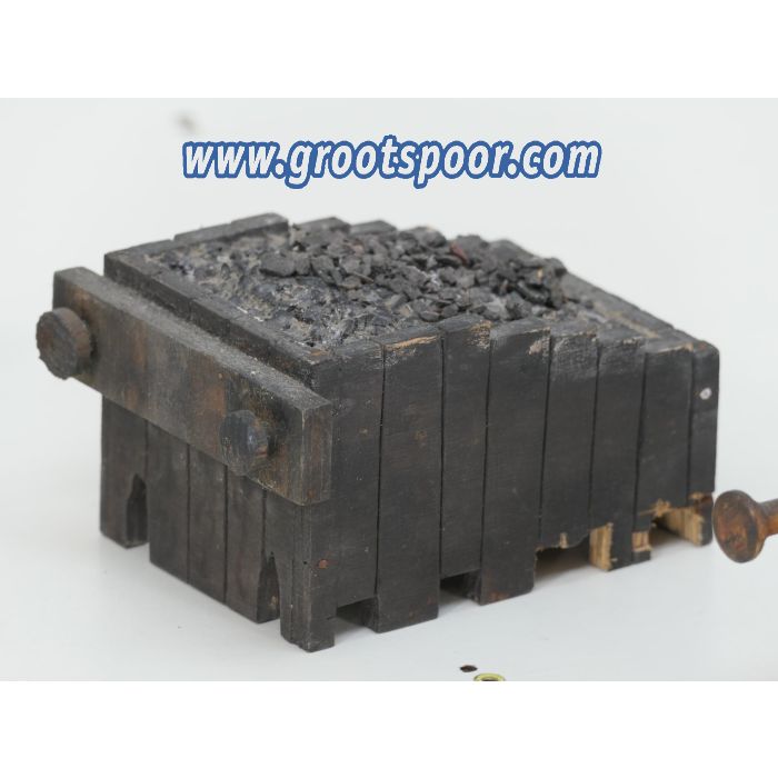 Zelfbouw 4x Prellbock uit hout /Ballast-stenen met Normaalspoor buffers
