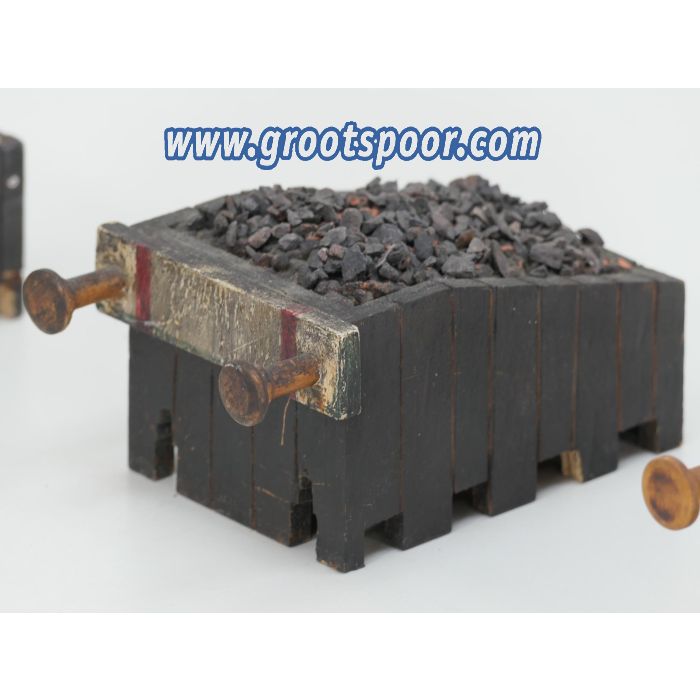 Zelfbouw 4x Prellbock uit hout /Ballast-stenen met Normaalspoor buffers
