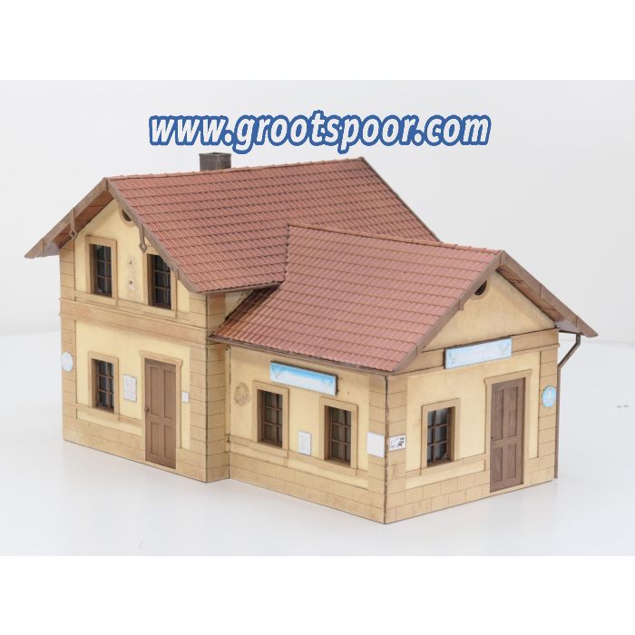 PIKO 62022 Hotel Goldener Hirsch Gebouwd model