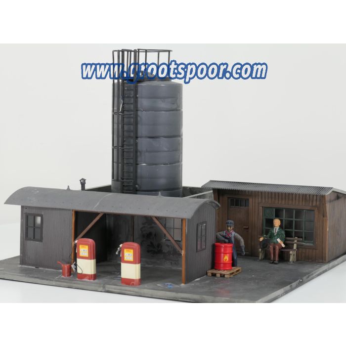 POLA 330919 Öllager mit Dieseltankstelle, 3 Figuren