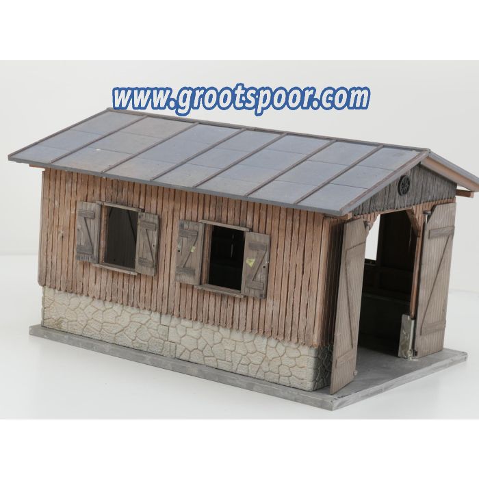 POLA 330985 Scheune, Gebouwd model