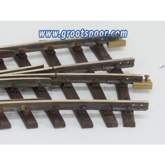 THIEL 1880 Innenbogenweiche 45°/30° Messing rechts, buiten gebruikt, Met Schroefbare railverbinders - sku: 20260508114913 - Gebruikt - Afbeelding 5