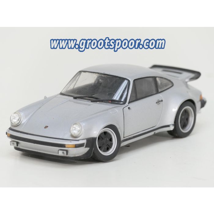 Schaal 1:24 diverse auto's set 3 #9385 - sku: 20260520025113 - Gebraucht - Guter Zustand - Bild 7