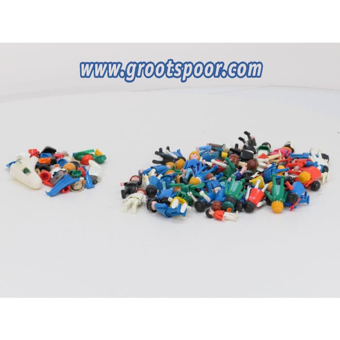 Playmobil Set van 60 Figuren met Accessoires #9605 - sku: 20260604112544 - Gebraucht - Sehr guter Zustand - Bild 2