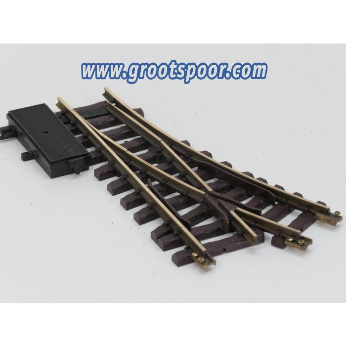 LGB 1215 Elektr.Weiche links, R1,30Grad (oud model), Met Schroefbare railverbinders - sku: 20260618021049 - Gebraucht - Sehr guter Zustand - Bild 2