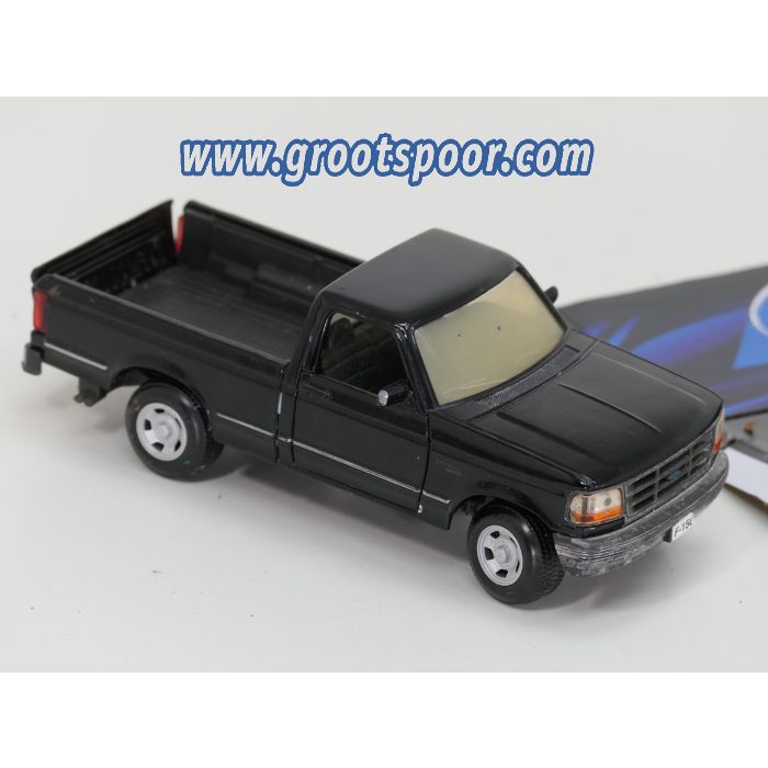 Schaal 1:24 Set drie Amerikaanse Pick ups - sku: 20260619111256 - Gebruikt - Zeer goede staat - Afbeelding 3