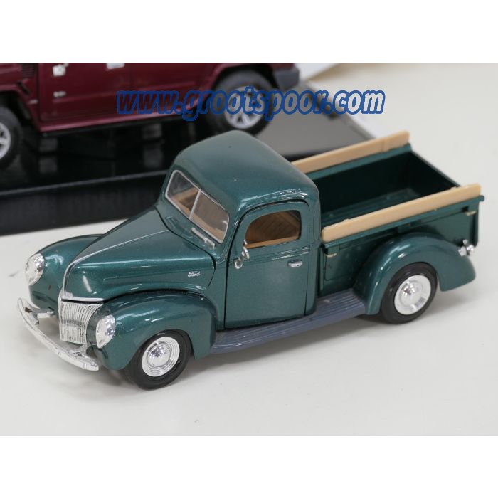 Schaal 1:24 Set drie Amerikaanse Pick ups - sku: 20260619111256 - Gebruikt - Zeer goede staat - Afbeelding 5