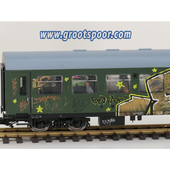 PIKO 37650 G-Reko-Wagen 2. Kl. DR 57 50 28-15 123 -2 Bghwe, GRAFITTI Kugellagerachsen, Innenbel, Energiesp, 11 Figuren - sku: 20260716011020 - Used - Very good condition - Photo 5
