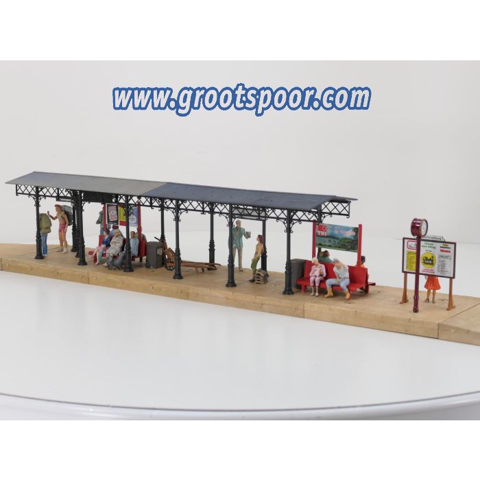 POLA 330908 Überdachter Bahnsteig gebouwd model met 15 figuren - sku: 20260807111540 - Gebruikt - Zeer goede staat - Afbeelding 5