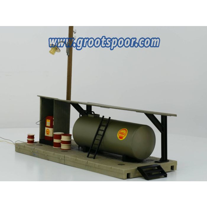 POLA 330921 Diesel brandstof depot gebouwd model