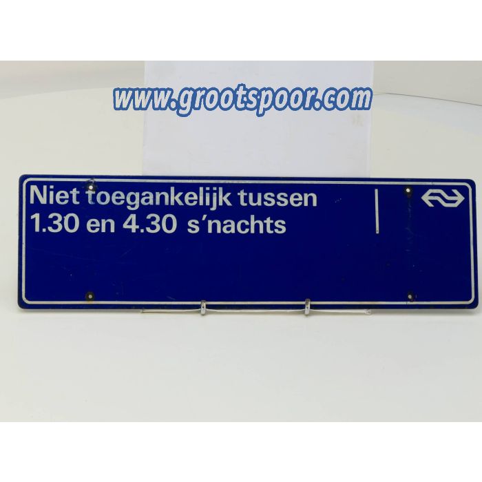 NS Bord Niet toegangkelijk tussen 1.30 en 4.30 s'nachts