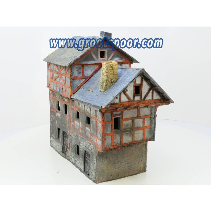 Groot zwaar Vakwerkhuis 