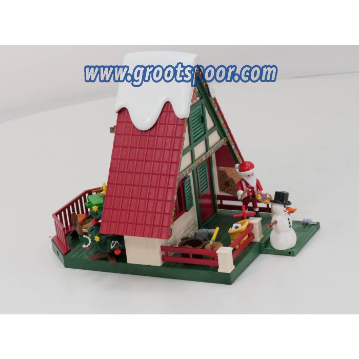 Playmobil 5976 Gezellig besneeuwd huis met terras en beschutting. De kerstpost van de kinderen belandt in de brievenbus. #4586