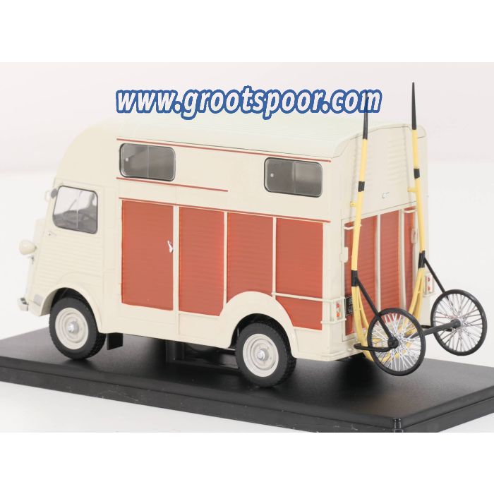 GSDCCmag 00024CitTypeH Citroën Type H Version Van Heuliez Beige 1/24