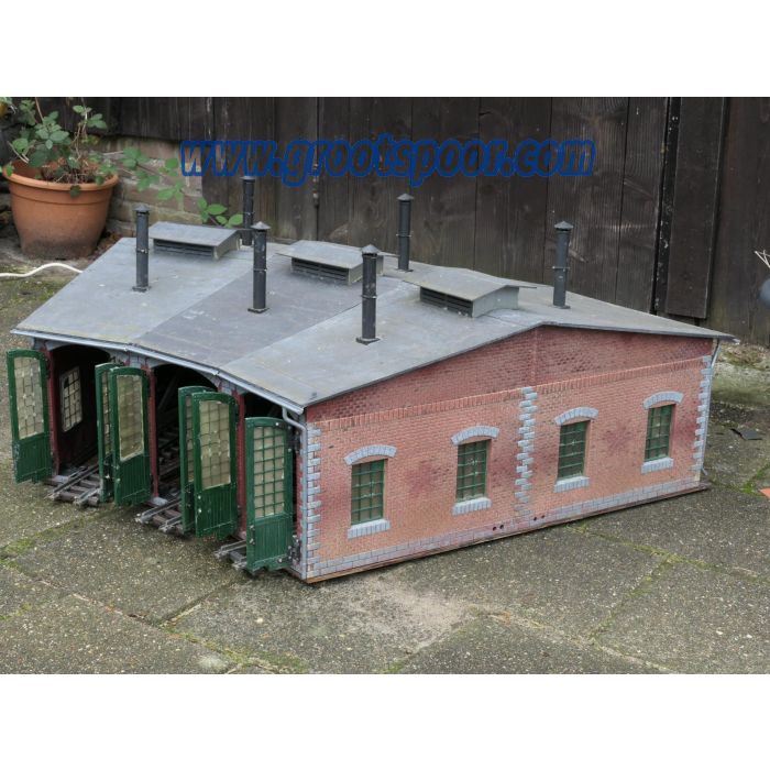 POLA 331750 / 331752 Ringlokschuppen. 3-Ständig, Mitt Bodemplatte und Gleise Gebouwd model - sku: 20240113013900 - Gebraucht - Bild 3