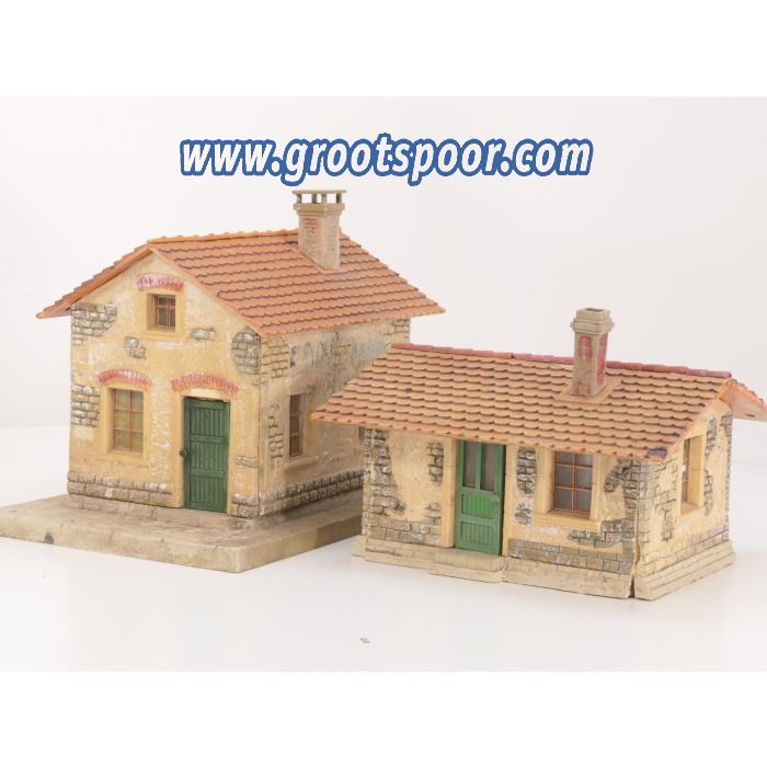 POLA 330896 Bahnhof Altenholz Gebouwd model 2 Delen