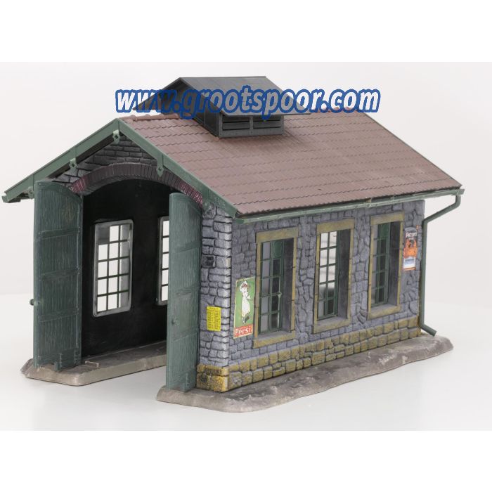 POLA 330910 Lokschuppen gebouwd model