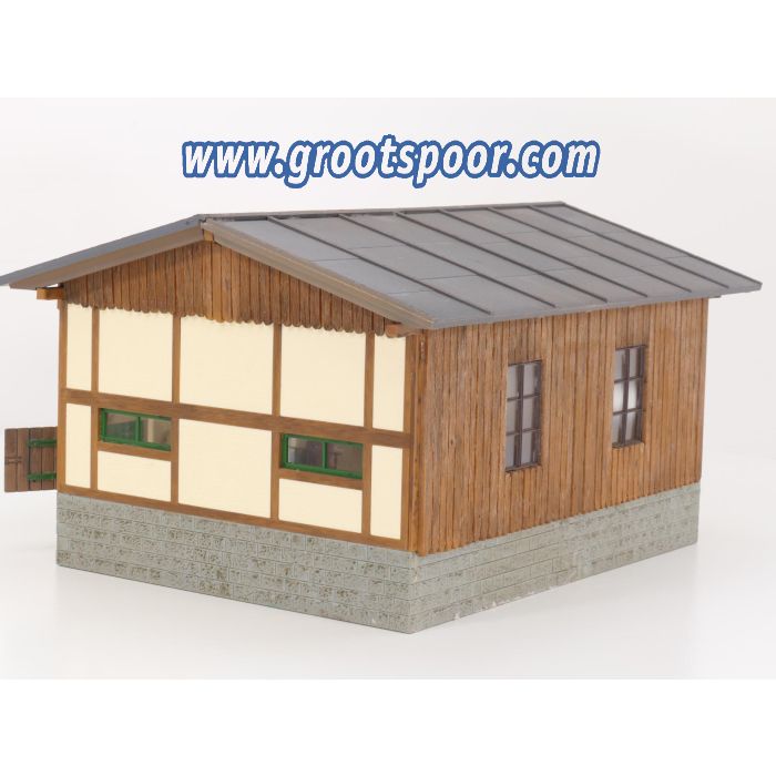 Pola 331845 Pferdestall gebouwd model