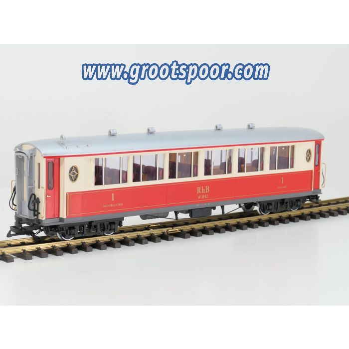 LGB 30650 RhB-Salonwagen As 1142 Met binnenverlichting, Metallrader