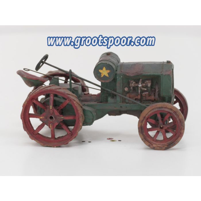 Model Landbouw tracktor Schaal : +/- 1:20  past bij LGB 