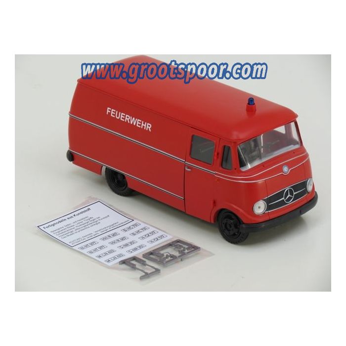 Rietze 221 Mercedes L319 Feuerwehr